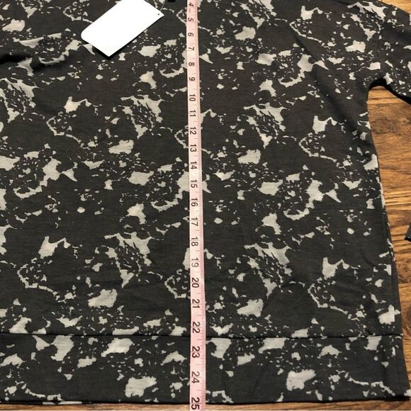 NWT Fabletics Burnout Oversized Pullover French Terry Long-sleeve Size M - Picture 10 of 12